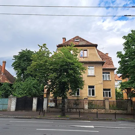 Castanilor Boutique Braşov