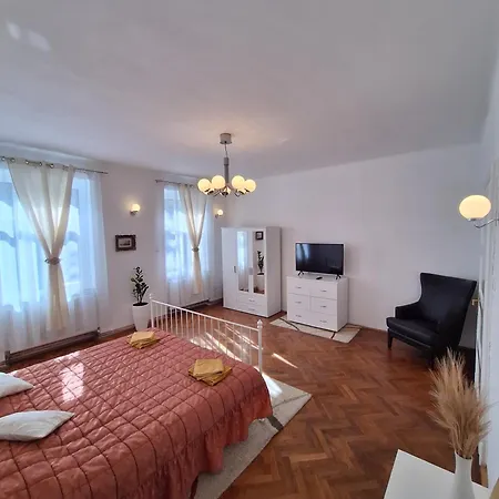 Castanilor Boutique * Braşov
